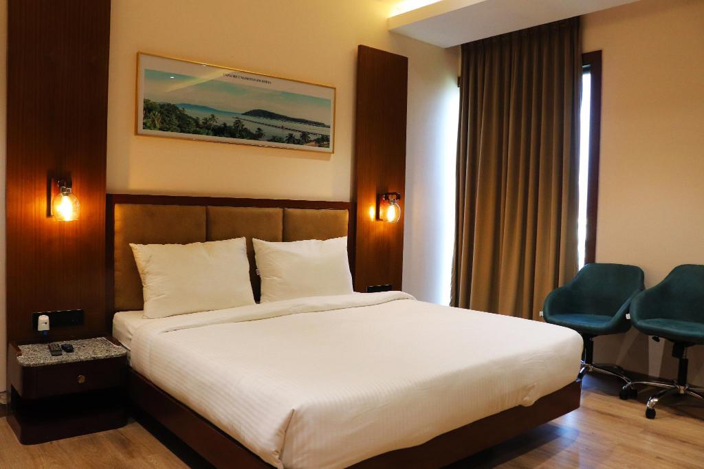 Hotels and Accommodations near Indore International Airport